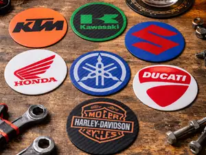 Sous verre au design de logos Motos