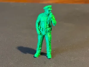 1/35 diorama miniature - policeman on radio
