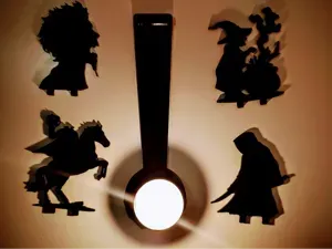 Halloween shadow casting candle - V3