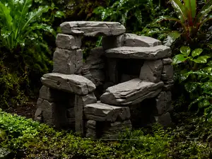 Ancient Stone Ruins – Terrarium & Aquarium Decor