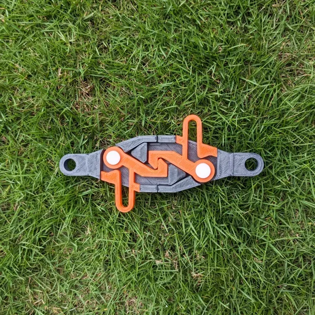 AutoCoupler Model - Dragon Railway — Image 3 of 5