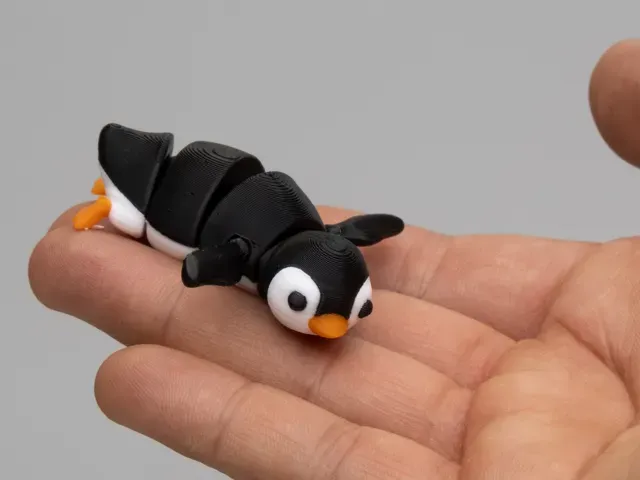 Flexi Penguin - Articulated — Image 3 of 6