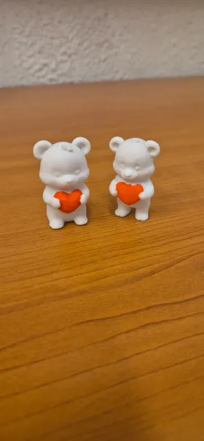 Two cute little teddy bears for Valentine's Day — Фото 2 из 2