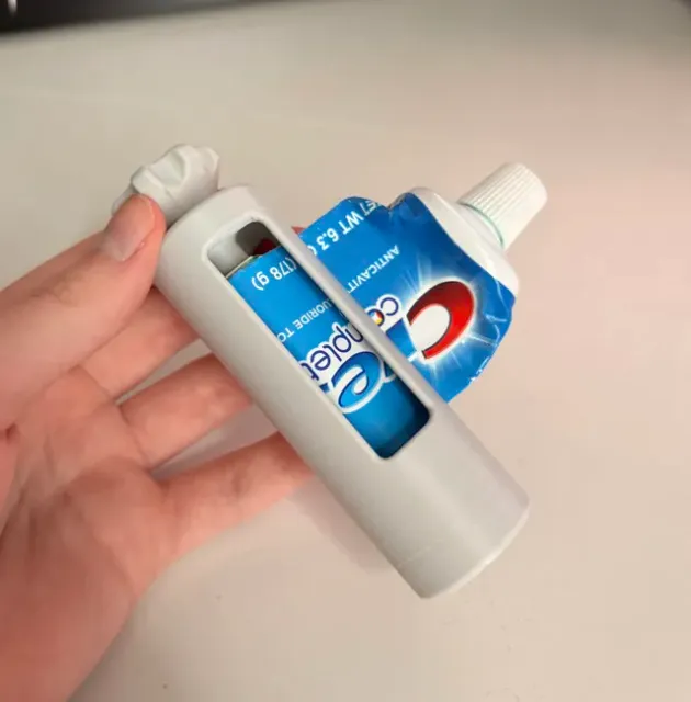 Ratcheted Toothpaste Squeezer 3.0 (Print-in-place) — Фото 6 из 6