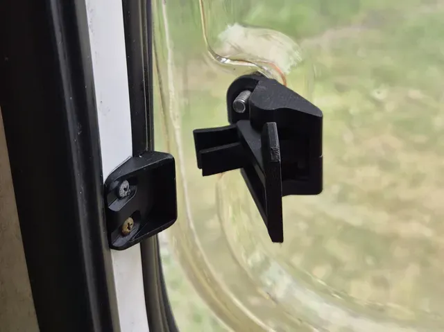 Bofors Plast Window Latch — Фото 3 из 3