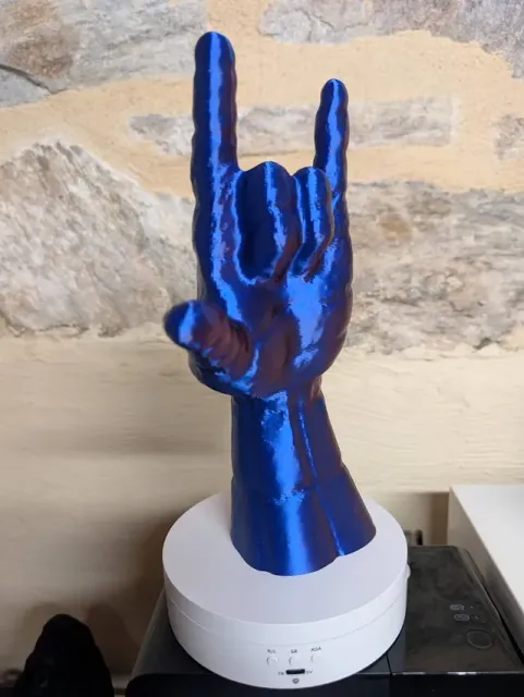Main lanceuse de toile – Statue Spider-Man — Image 3 of 8