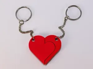 Dos Mitades, Un Corazón – Llavero 3D