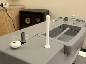 sewing machine Singer HD 6800 thread holder