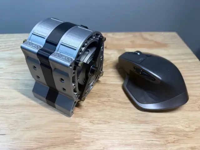 Engine Fidget - Mazda 13B dual rotor rotary engine — Image 6 of 7