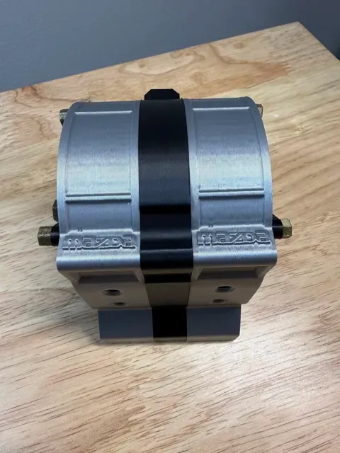 Engine Fidget - Mazda 13B dual rotor rotary engine — Image 5 of 7