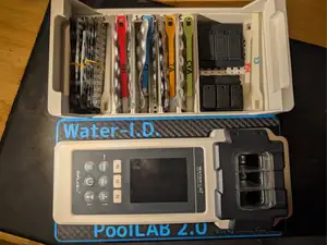 PoolLab 2.0 clever box organizer
