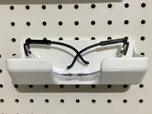Sy's Peglock Glasses Holder