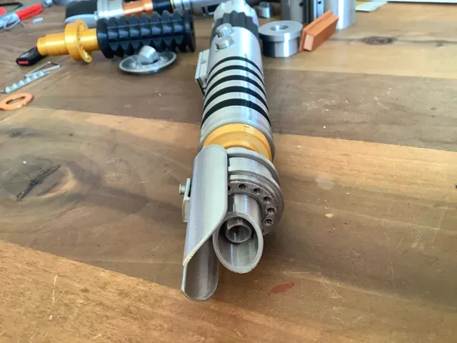 Build Your Own custom Lightsaber — Фото 6 из 12