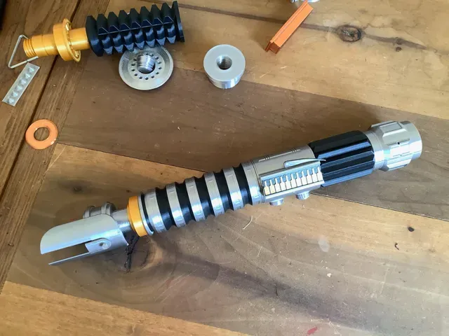 Build Your Own custom Lightsaber — Фото 5 из 12