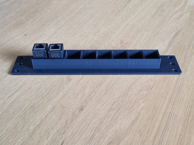 Parametrisches Keystone-Patchpanel für Racks — Фото 3 из 4