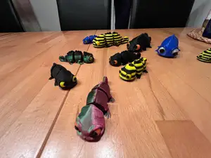 Articulated Flexi Chameleon - moving Eyes & Body