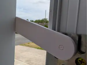 Window latch / restrictor