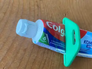 Toothpaste Squeezer