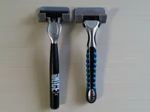Minimalist Razor Holder – No Drill