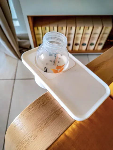 Ikea Poäng Rocking Chair Holder for BabyBottles — Фото 13 из 13