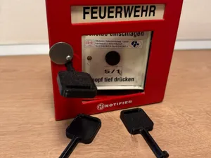 Druckknopfmelder Schlüssel DKM BMA Feuerwehr