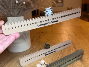 Calendar with Rotating Star & Custom Text