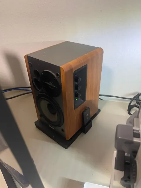 Angled Speaker Stand & Remote Holder for R1280T — Фото 2 из 3