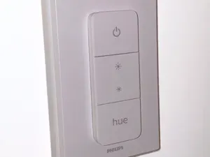 Renter friendly Hue Dimmer v2 Cover for GIRA 55