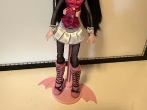 Draculaura Monster High Stand Gen 1&2