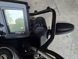 USB-Bordsteckdosenhalter für BMW R1200R (2007)