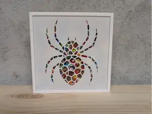 Pochoir Araignée pour boite a crotte style voronoi