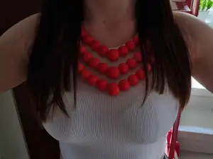 Senyszyn's korale (neck beads)