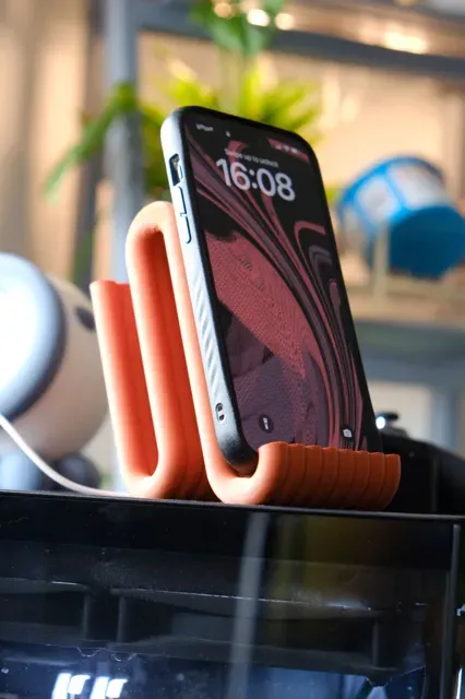 iPhone Stand. Mobile Phone Charging Dock magsafe — Фото 8 из 9