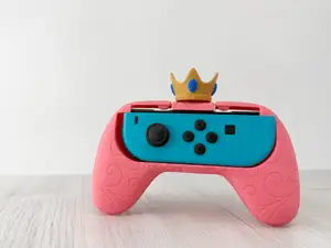 Joy-Con Inspired (Switch 1) - Princess Peach