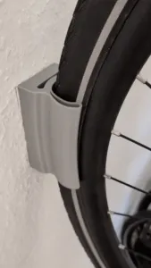 Simple bicycle wall mount