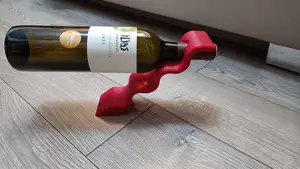 Balancing wine bottle holder