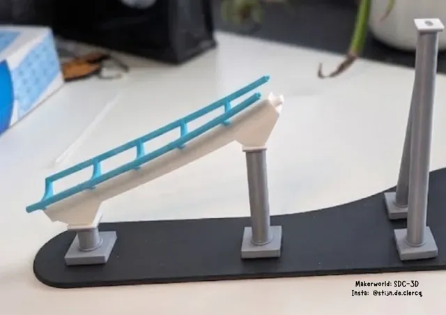 B&M rollercoaster track display scale 1:48 — Image 7 of 11