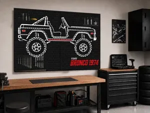 Ford Bronco Lifted | Makers Wall (SKADIS)