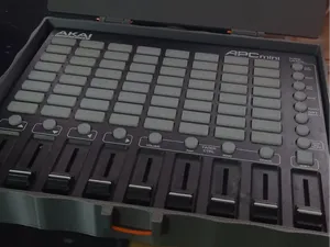 case controller AKAI APC MINI mk1