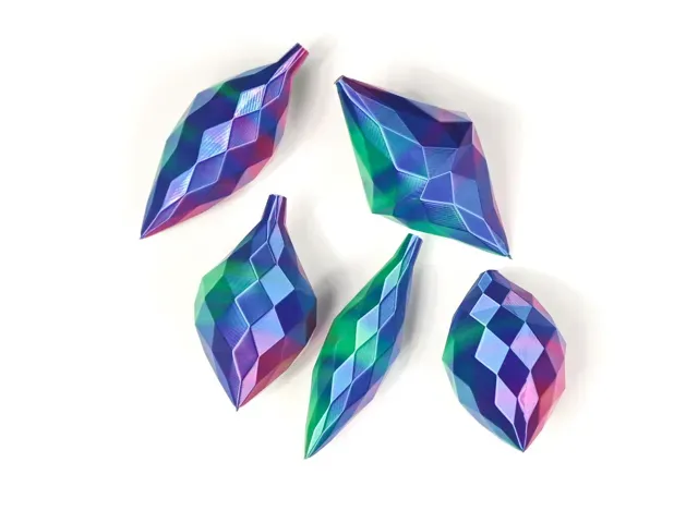 Low Poly Christmas Ornaments / Baubles in VaseMode — Фото 3 из 4