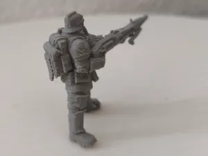 40k Gasmasken Mann mit MG42
