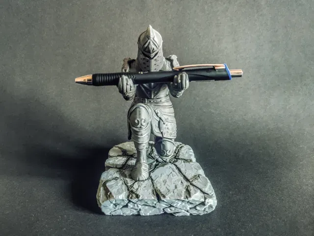 Kneeling knight pen Holder — Фото 5 из 7
