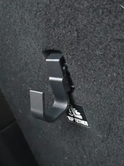 ISOFIX SYSTEM for umbrella, documents, bags, etc — Image 4 of 13