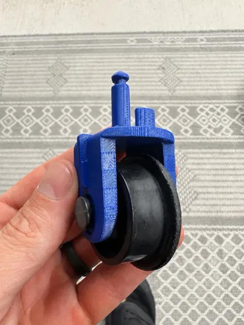 WYBOT / Summer Waves Pool Vacuum Caster Bracket — Фото 3 из 5