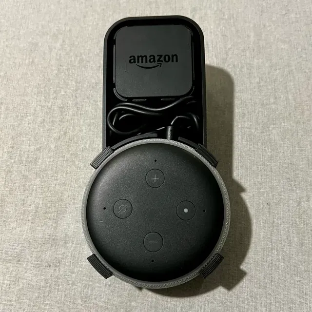 Amazon Echo Dot (3rd Gen) Plug Mount — Image 3 of 4