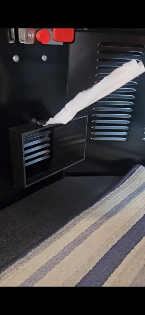 Kenworth T680 Sleeper Floor Vent Deflector — Фото 4 из 4