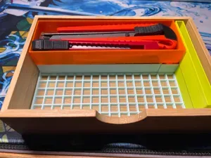 Customizable Grid for Containers and Organizers