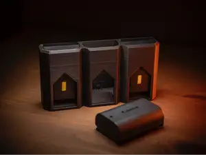 LP-E6 "Tri-Hold" battery case
