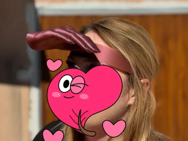The Lazy Hand Hat - Female Edition