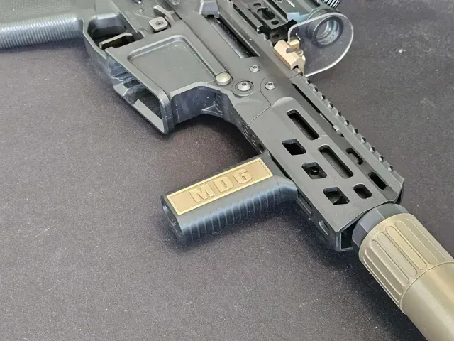 Airsoft M-LOK Foregrip with Swappable Insert — Фото 10 из 11